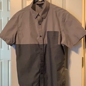 Banana Republic Short Sleeve Shirt. Medium
